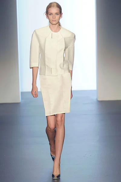 Look 2